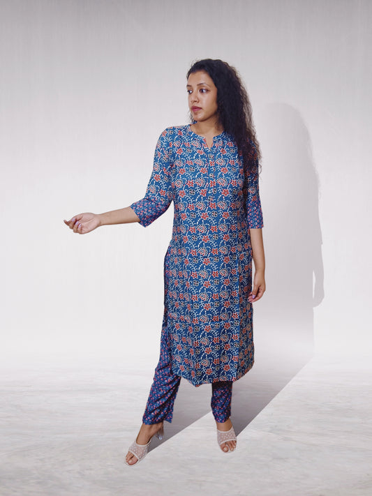 Blue Floral Printed Kurta Set with Pants